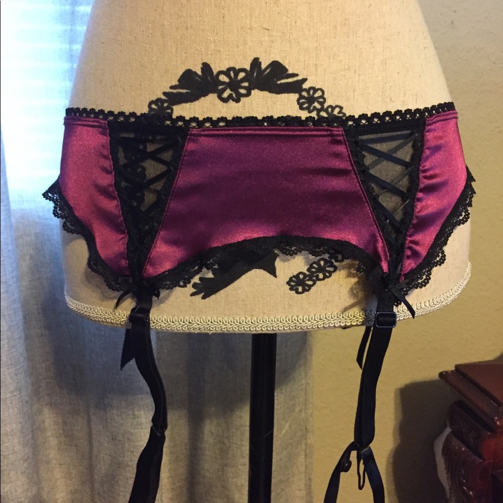 Garter belt lingerie💄♥️♥️